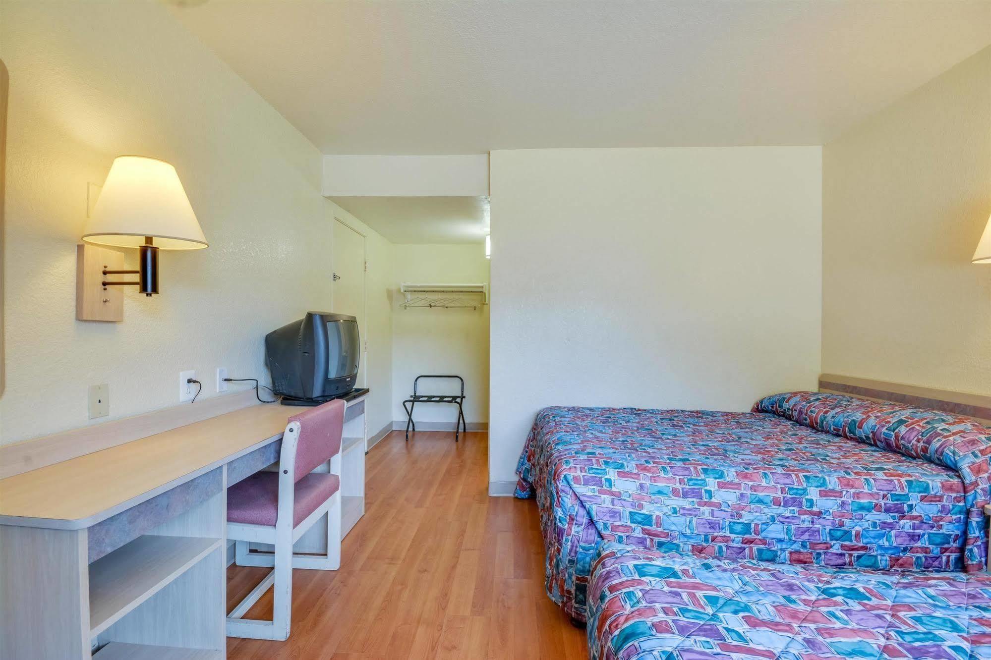 Motel 6-Tuscaloosa, Al Екстер'єр фото